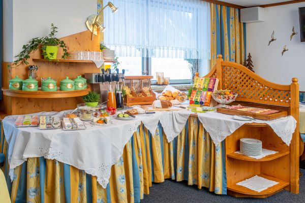 Privathotel Garni OLYMPIA (Sankt Jakob in Defereggen)